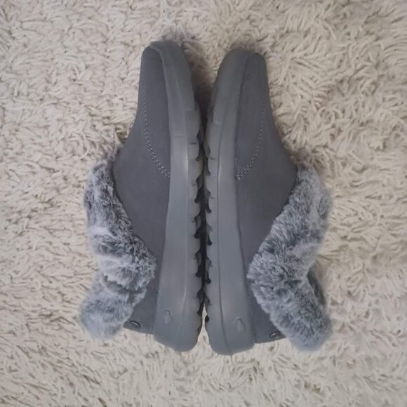 Skechers On-The-Go Joy Cozy Life Slippers Charcoal Faux Fur Women’s Size 7 - Picture 6 of 8